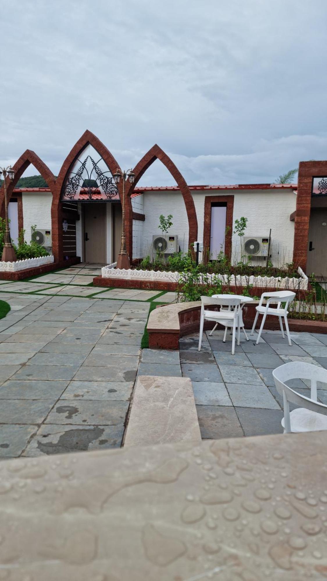 Nostravila Lonavla Exterior foto